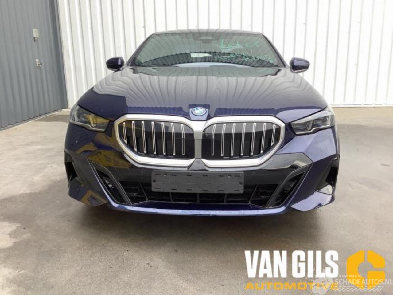 BMW 5-serie 5 serie (G60), Sedan, 2023 530e 2.0 TwinPower Turbo 16V