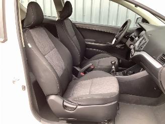 Kia Picanto  picture 17