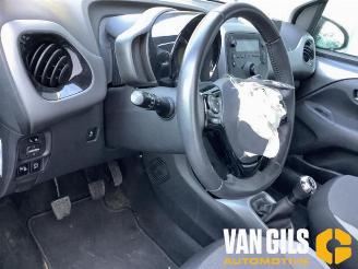 Toyota Aygo Aygo (B40), Hatchback, 2014 1.0 12V VVT-i picture 14