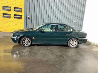 krockskadad bil auto Jaguar X-type 2.5 V6 2002/1