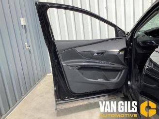 Peugeot 5008 5008 II (M4/MC/MJ/MR), MPV, 2016 / 2024 1.2 12V e-THP PureTech 130 picture 16