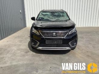 Peugeot 5008 5008 II (M4/MC/MJ/MR), MPV, 2016 / 2024 1.2 12V e-THP PureTech 130 picture 2