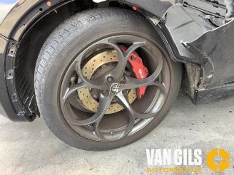 Alfa Romeo Stelvio Stelvio (949), SUV, 2017 2.9 Bi-Turbo V6 24V Q4 picture 2