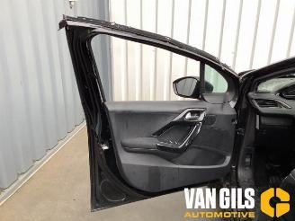 Peugeot 208 208 I (CA/CC/CK/CL), Hatchback, 2012 / 2019 1.2 Vti 12V PureTech 82 picture 8