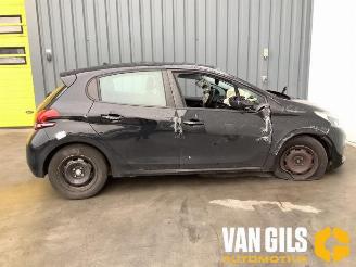 Vrakbiler auto Peugeot 208 208 I (CA/CC/CK/CL), Hatchback, 2012 / 2019 1.2 Vti 12V PureTech 82 2018/5
