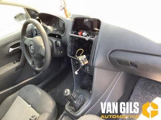 Volkswagen Polo Polo V (6R), Hatchback, 2009 / 2017 1.2 12V picture 10