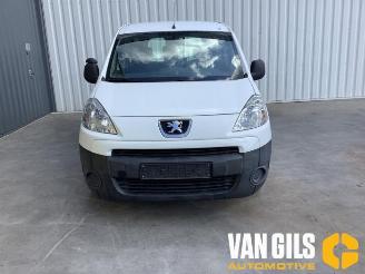 Peugeot Partner Partner Tepee (7A/B/C/D/E/F/G/J/P/S), MPV, 2008 / 2018 1.6 HDiF 90 16V Phase 1 picture 2