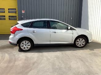 Ford Focus 1.0 Ti-VCT EcoBoost, benzine picture 5