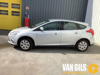 Auto da rottamare Ford Focus Focus 3, Hatchback, 2010 / 2020 1.0 Ti-VCT EcoBoost 12V 100 2012/6