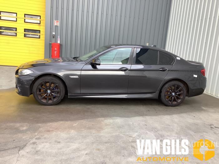 BMW 5-serie 5 serie (F10), Sedan, 2009 / 2016 530d 24V