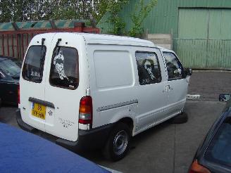 Nissan Vanette cargo 2.3 d picture 3