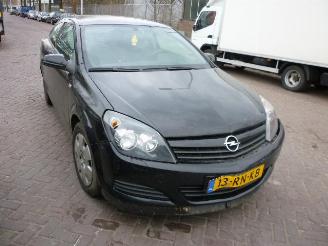 Opel Astra 1.6 coupe picture 1