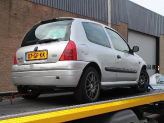 Renault Clio 2.0 16v rs picture 7