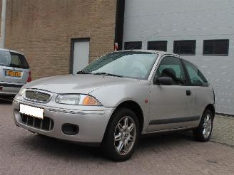 Rover 200  picture 1