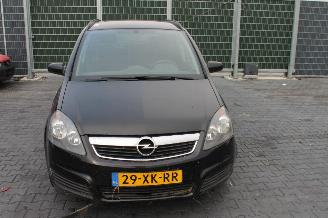 Opel Zafira 2.2 Enjoy picture 1