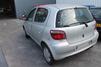 Toyota Yaris 1.0 picture 4