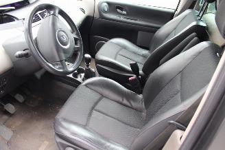 Renault Espace 2.2 dCi 16V picture 9