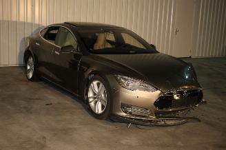 Tesla Model S 85D picture 5