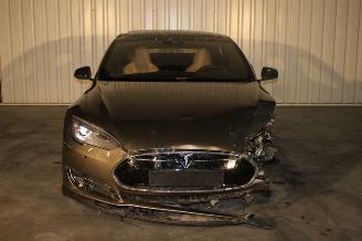 Tesla Model S 85D picture 6