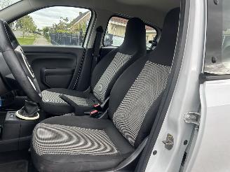 Renault Twingo 1.0 SCe Authentique picture 9