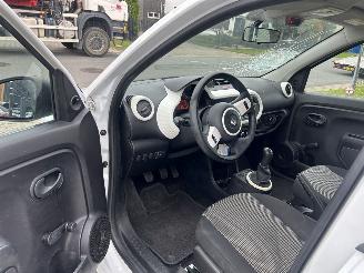Renault Twingo 1.0 SCe Authentique picture 10