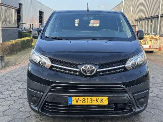 Toyota Proace Compact 1.6 D-4D Cool Comfort picture 2