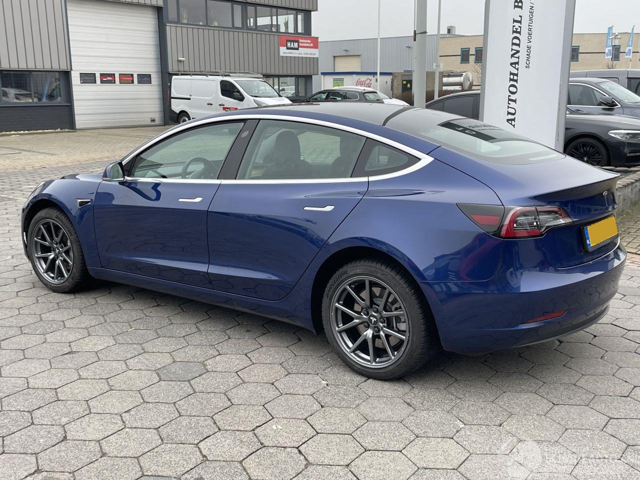 Tesla Model 3 Standard RWD Plus