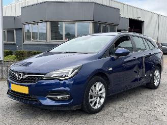 Opel Astra Sports Tourer 1.2 Business Edition picture 2