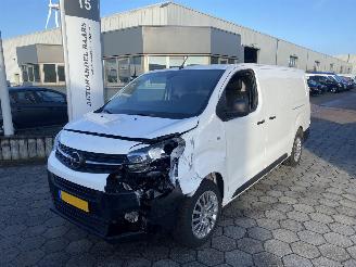 damaged commercial vehicles Opel Vivaro 2.0 CDTI autom. L2H1 2020/11