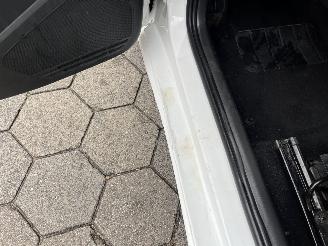 Volkswagen Up! 1.0 BMT move up! picture 10