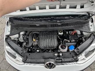Volkswagen Up! 1.0 BMT move up! picture 7