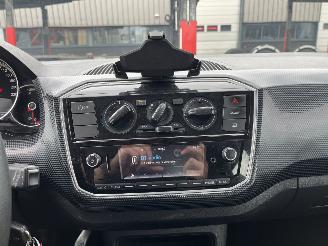 Volkswagen Up! 1.0 BMT move up! picture 16