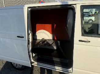 Volkswagen Transporter 2.0 TDI 81KW picture 16