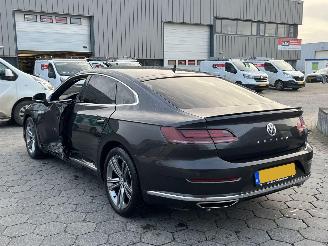 Volkswagen Arteon 1.5 TSI Business R-LIne AUTOMAAT picture 4
