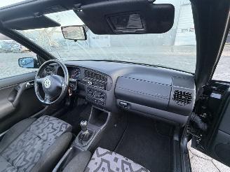 Volkswagen Golf Cabriolet 1.8 Trendline picture 16