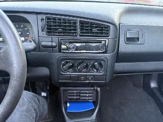 Volkswagen Golf Cabriolet 1.8 picture 17