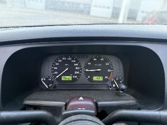 Volkswagen Golf Cabriolet 1.8 picture 16