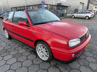 Volkswagen Golf Cabriolet 1.8 picture 3