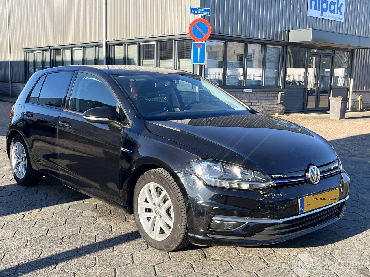 Volkswagen Golf 1.5 TSI Comfortline Business