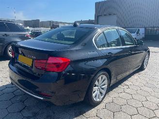 BMW 3-serie 320i Edition Luxury Line Purity Executive picture 3