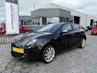skadebil auto Alfa Romeo Giulietta 1.6 JTD AUTOMAAT 120PK 2017/6