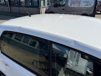 Volkswagen Up! 1.0 BMT move up! picture 9