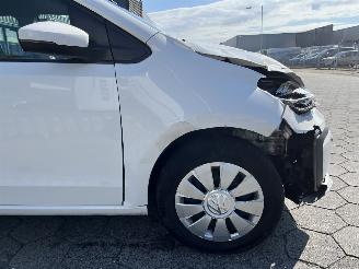 Volkswagen Up! 1.0 BMT move up! picture 10