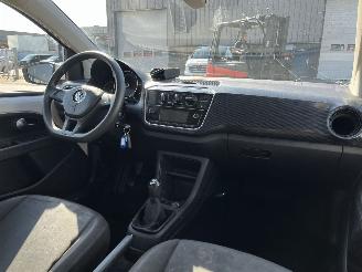 Volkswagen Up! 1.0 BMT move up! picture 16