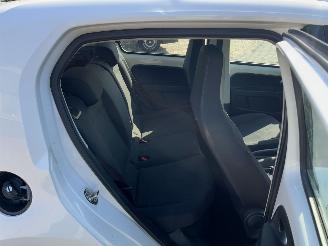 Volkswagen Up! 1.0 BMT move up! picture 15