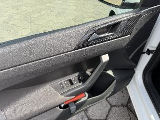 Volkswagen Polo 1.0 TSI Life picture 9