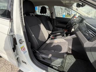 Volkswagen Polo 1.0 TSI Life picture 14