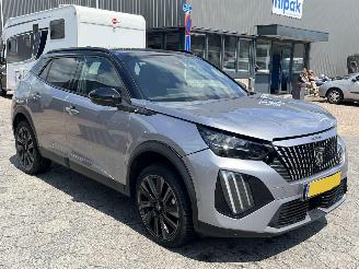 Peugeot e-2008 EV GT 54 kWh picture 3