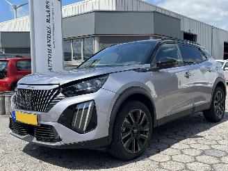 Voiture accidenté Peugeot e-2008 EV GT 54 kWh 2024/1