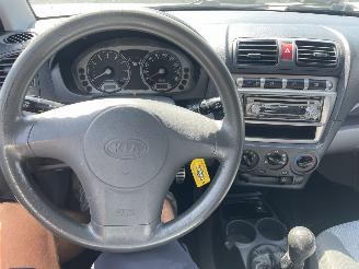 Kia Picanto 1.0 Bling picture 14